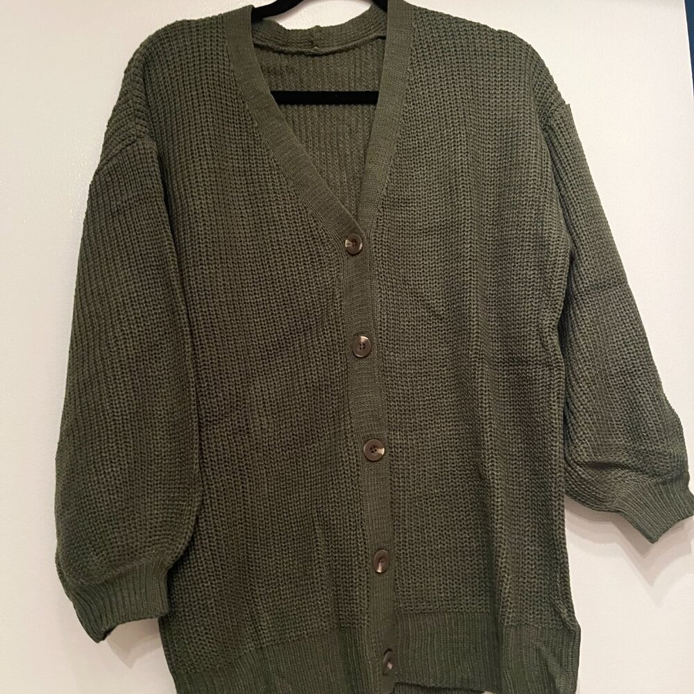 Cupshe Army Green‎ Button Down V-Neck Cardigan Sweater (NEW with Tags) (Small)